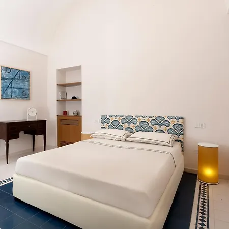 Certis - * كابري