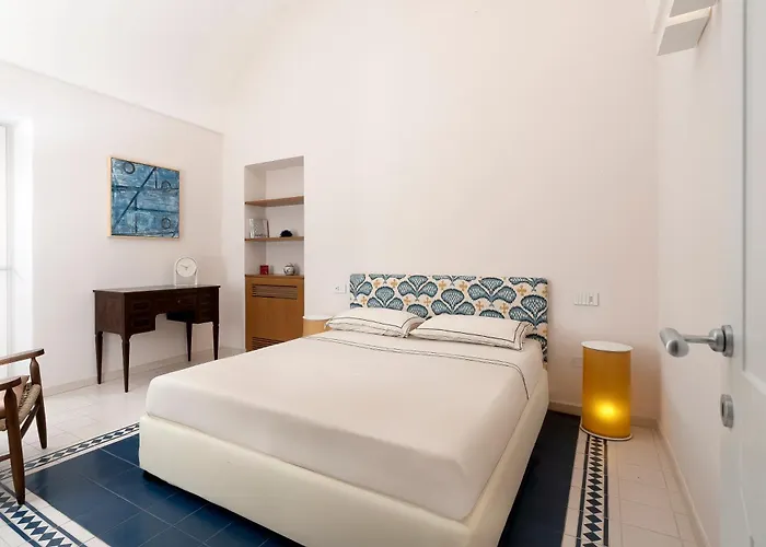 Certis - * كابري